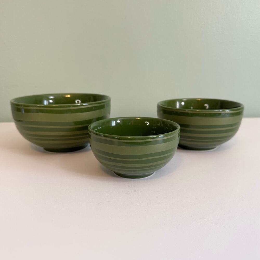 Temptations By Tara 3-Piece Set Nesting Bowls Dark Sleek Green Striped Ceramic